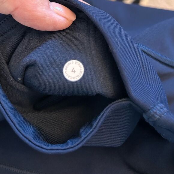 Lululemon Train Times 7/8 Pant *25"  True Navy Size 4 W5BJOS EUC - Picture 6 of 9